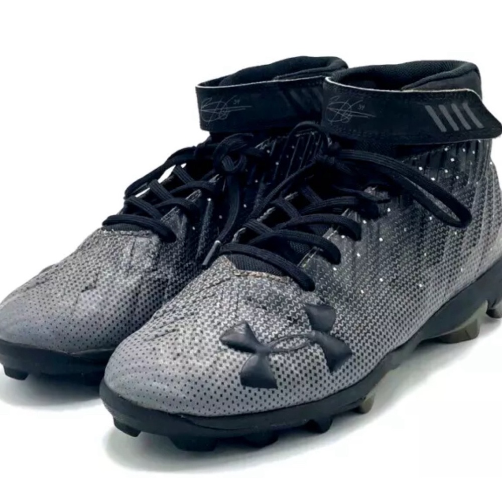 UNDER ARMOUR HARPER 2 Baseball Size 4.5 Shoes Boys Black Gray Cleats 1297306-001